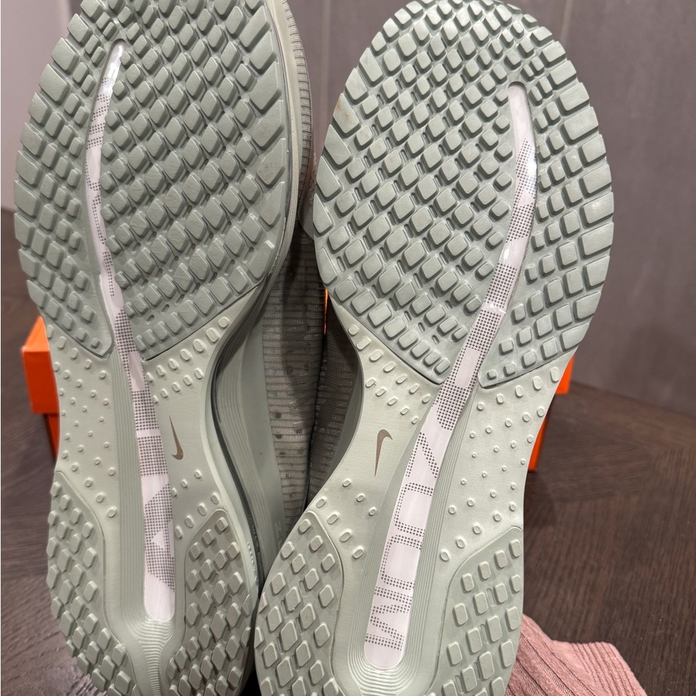 Men’s Nike Pegasus Premium - Picture 4 of 5